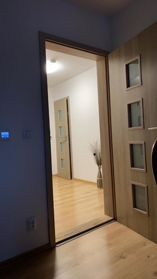 W 2 Apartment *
